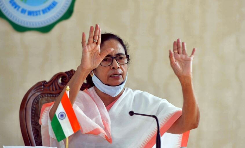 Pegasus जासूसी कांड पर Mamata Banerjee का बड़ा फैसला, गठित किया जांच आयोग