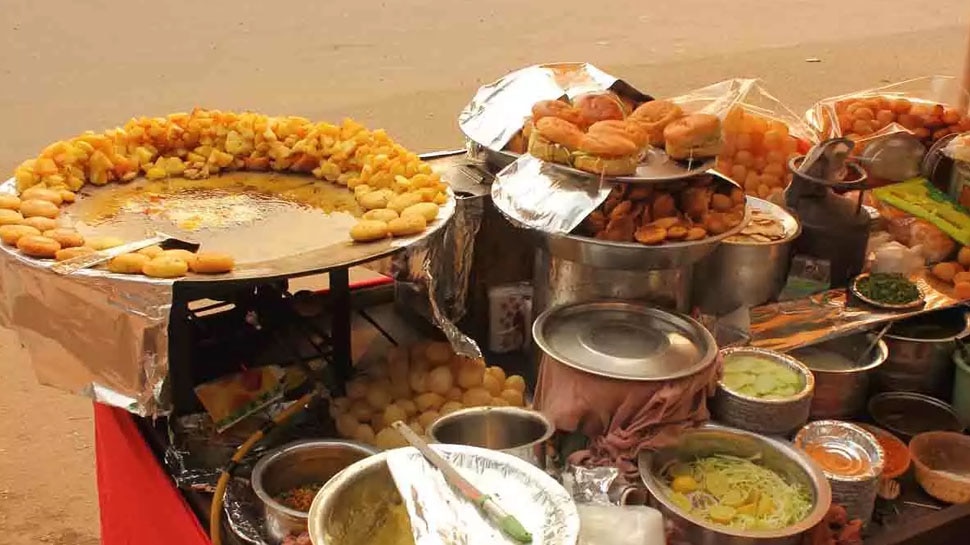 सावन में स्ट्रीट फूड का न करें सेवन Do not consume street food in Sawan