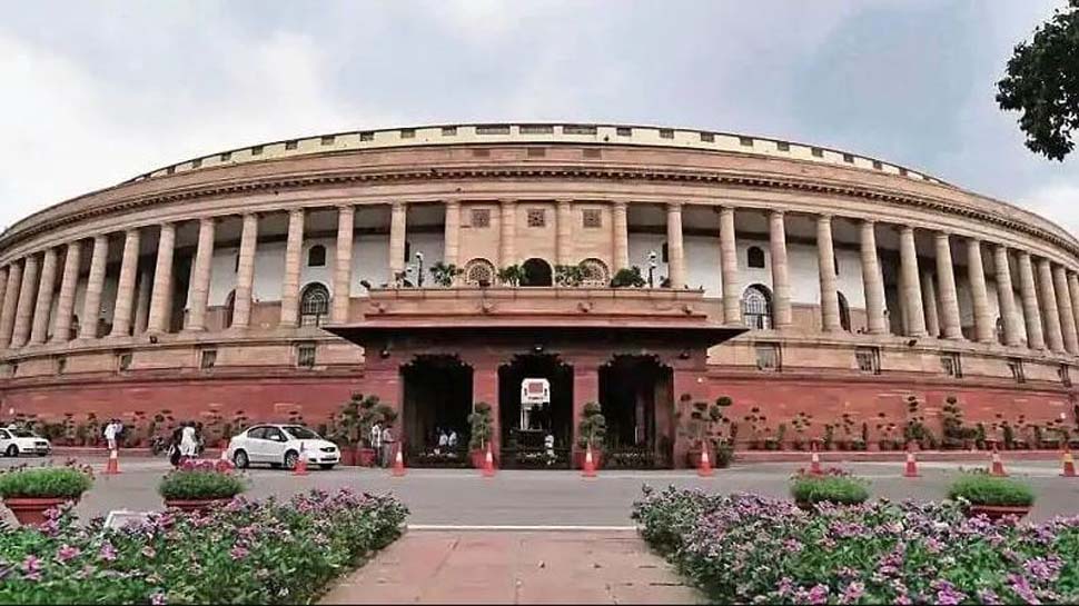 Parliament Monsoon Session: पेगासस मुद्दे पर संसद में विपक्षी सांसदों का जोरदार हंगामा, कार्यवाही दो बजे तक स्थगित