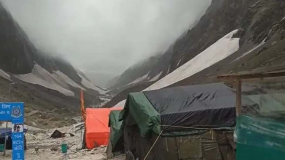 Jammu Kashmir: अमरनाथ गुफा के पास फटा बादल, राहत कार्य जारी, देखिए VIDEO