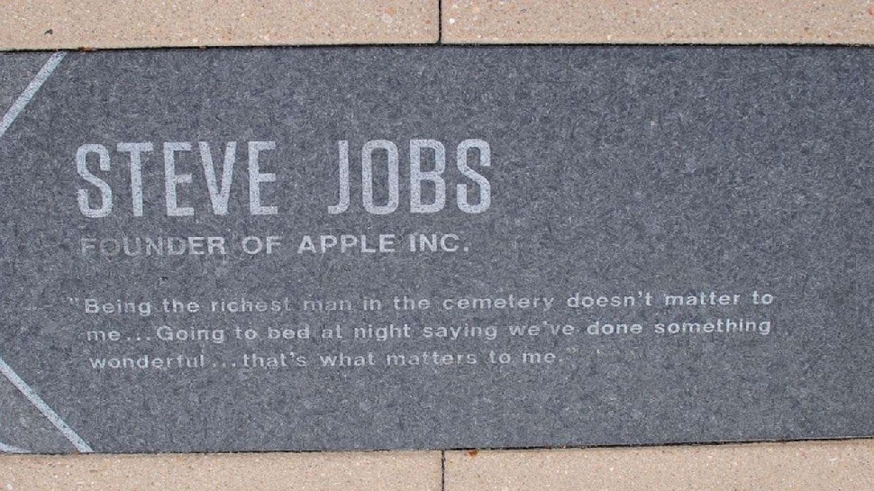 कॉलेज ड्रॉप आउट थे स्टीव जॉब्स Steve Jobs was college dropout
