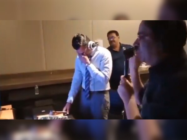 भारत ने जीता हॉकी मैच तो रोने लगे कमंटेटर, रोते-रोते सुनाया मैच का हाल, देखिए VIDEO