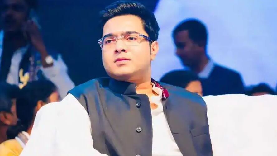 Abhishek Banerjee के काफिले पर हमला, BJP कार्यकर्ताओं पर लगाया आरोप