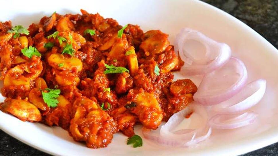 मशरूम harmful food habits five food items you should never reheat