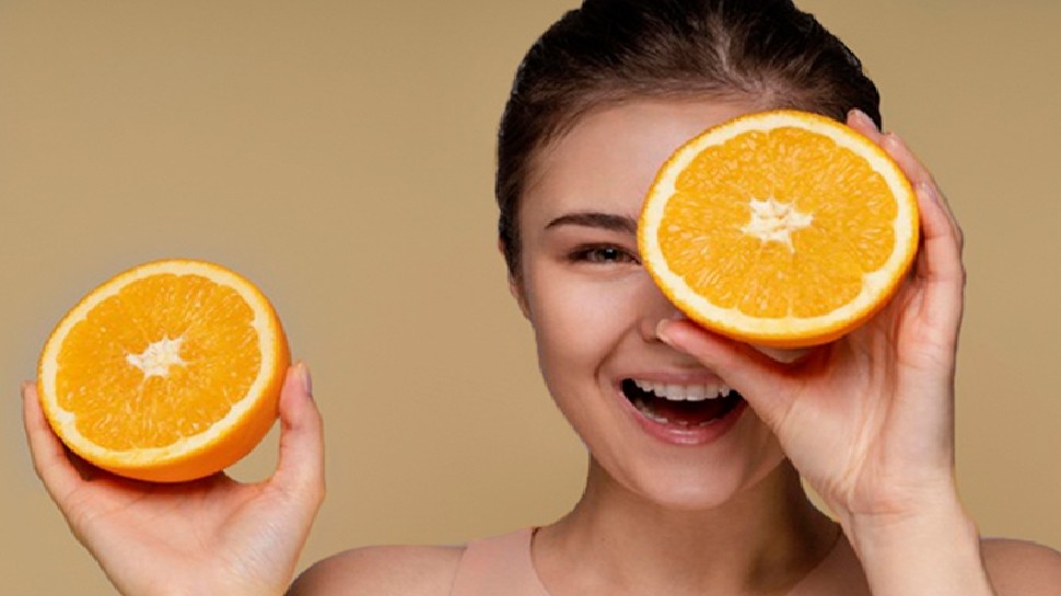 one orange for glowing skin: बस 1 संतरा स्किन का रखेगा खास ख्याल, लौट आएगा निखार, चमक उठेगा चेहरा