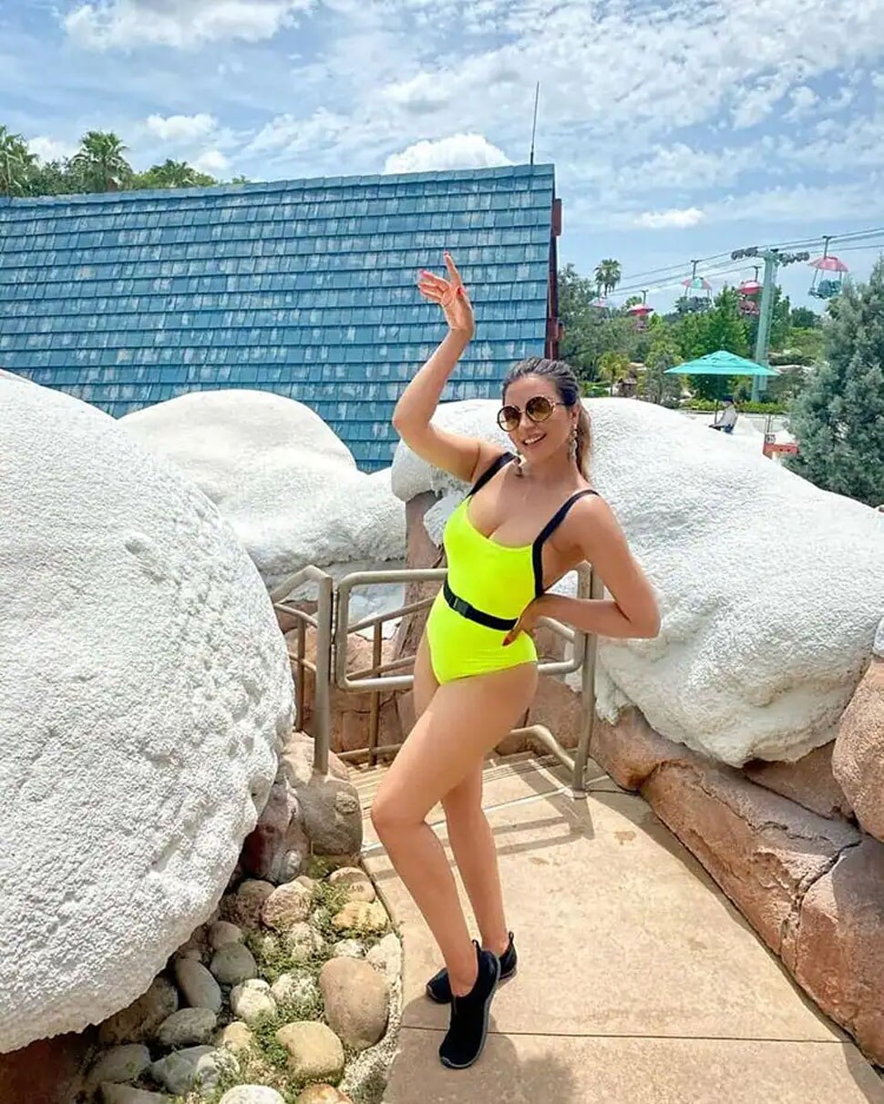 बदल गई शमा सिकंदर की इमेज Shama Sikander Bold Photos