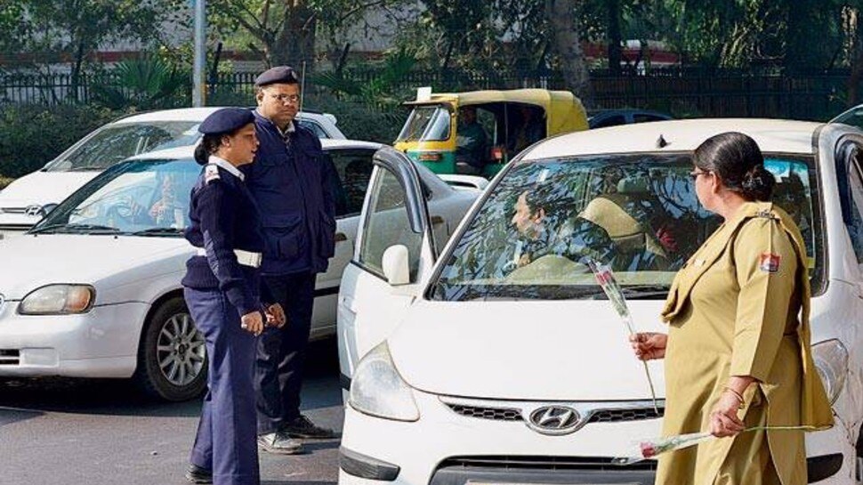 चेकिंग से ट्रैफिक पर असर पड़ता है Checking affects traffic