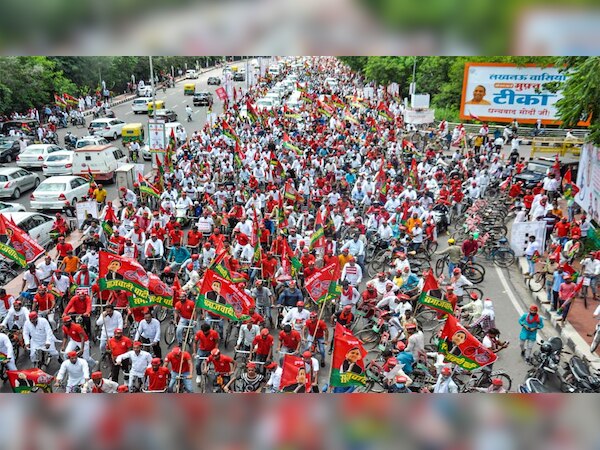  लखनऊ में समाजवादी पार्टी की साइकिल रैली 