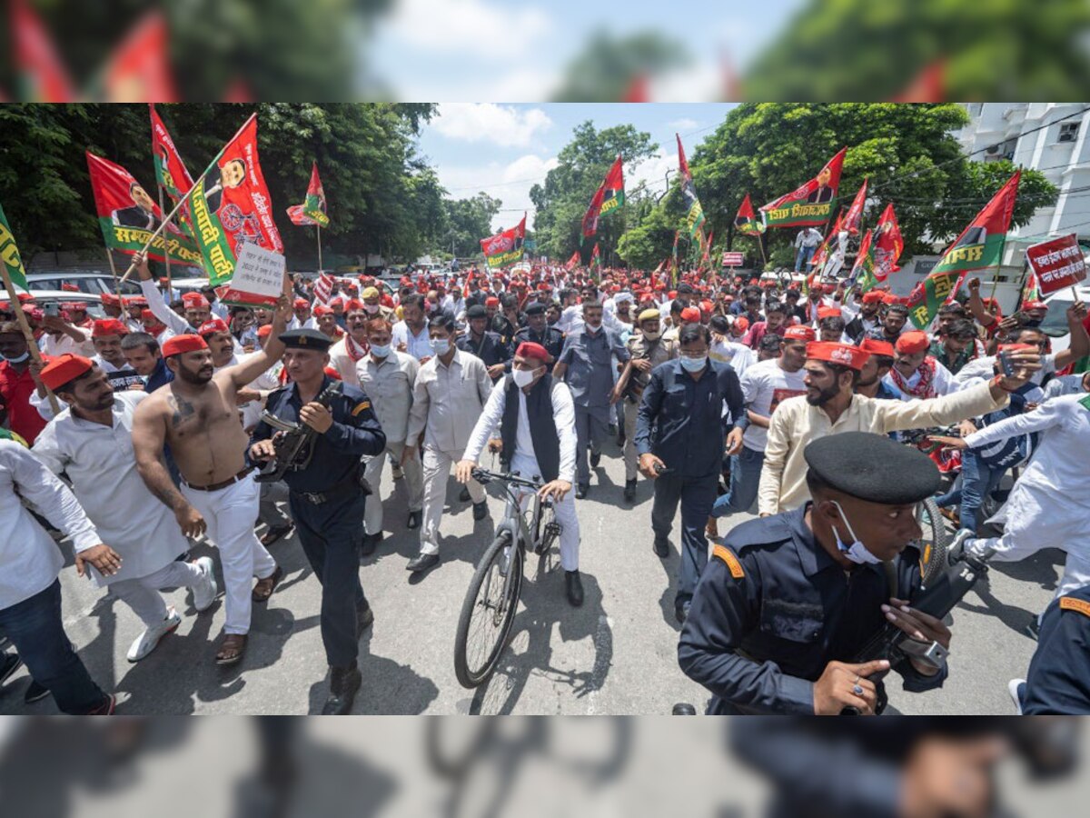 UP: साइकिल यात्रा के जरिए Akhilesh Yadav ने दिखाई ताकत, चुनाव ने लिए जारी किया नारा