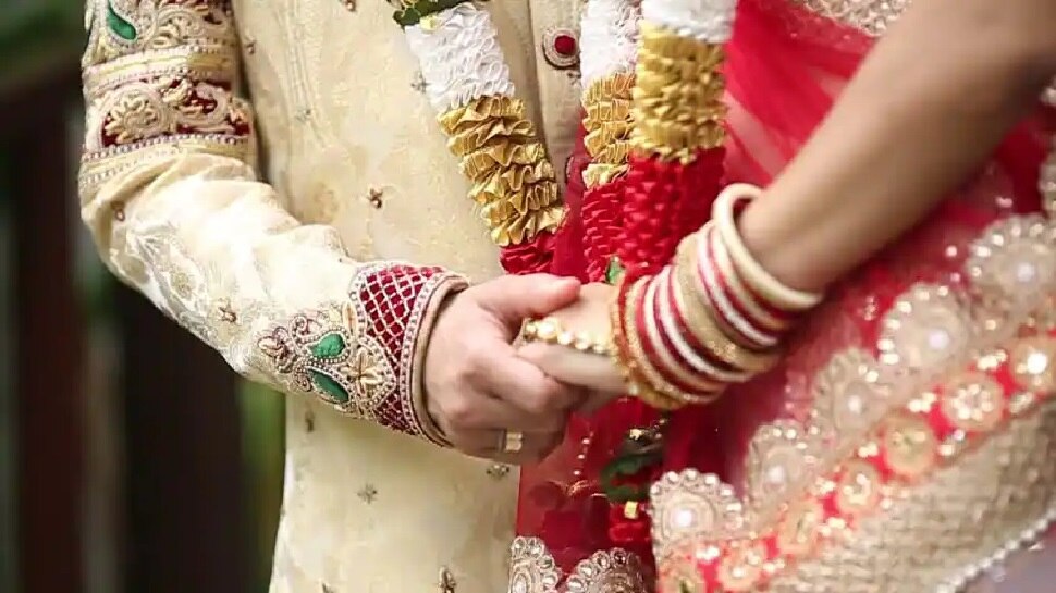 UP: दूल्‍हा पक्ष के लोगों ने Wedding में की ऐसी हरकत, दुल्‍हन बोली- मैं इससे कैसे शादी करूं?