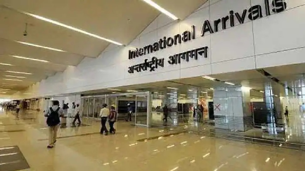 दिल्‍ली के IGI एयरपोर्ट को मिली बम से उड़ाने की धमकी, अलकायदा के नाम से भेजा गया ईमेल - Vimarsana News