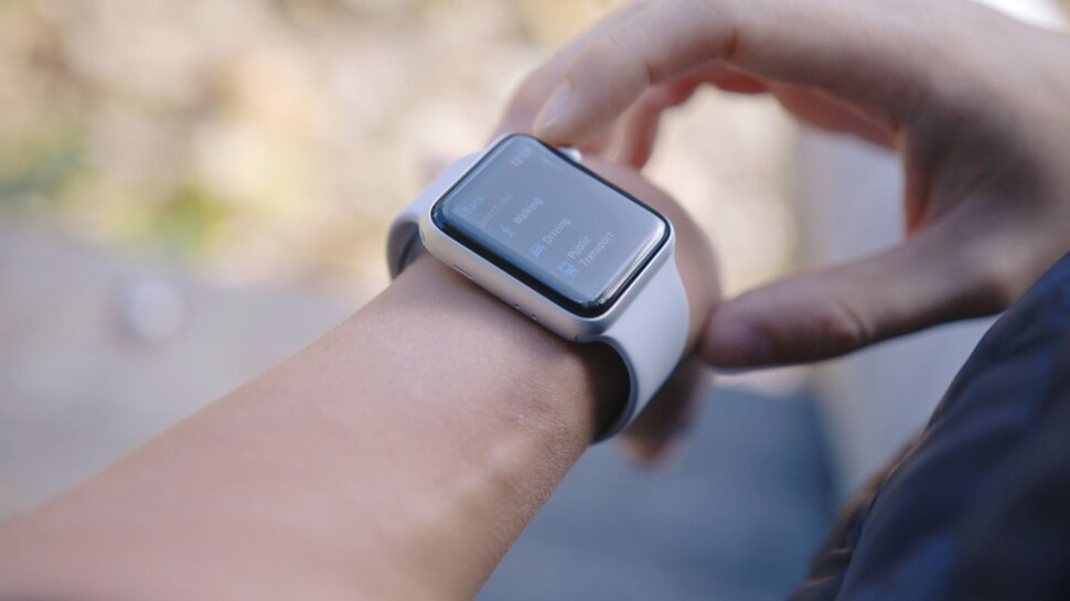Apple Watch ने बचाई अपने मालिक की जान, यह धांसू फीचर देखकर आप भी खरीदना चाहेंगे यह वॉच