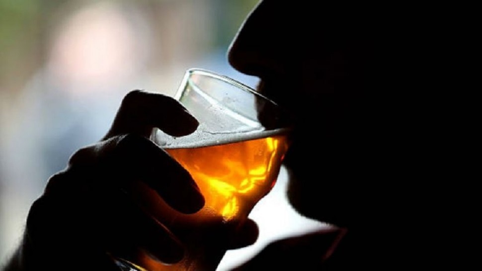 बिहार में जहरीली शराब पीने से एक की मौत, दो की हालत गंभीर