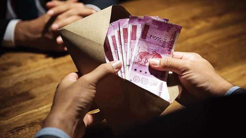 7th Pay Commission: संविदा कर्मचारियों को अब मिलेगा बोनस, सरकार ने इस प्रस्ताव को दी हरी झंडी