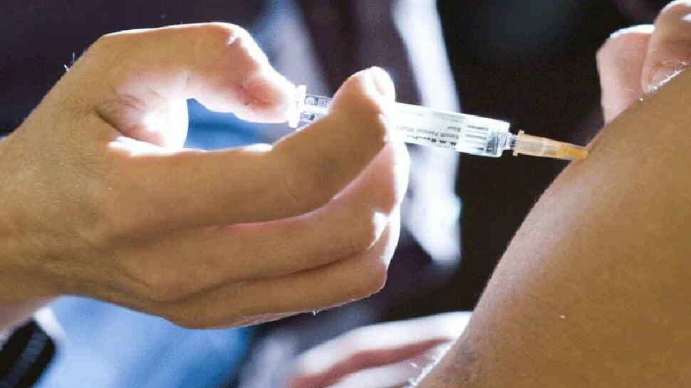 भारत में रह रहे विदेशी नागरिक भी ले पाएंगे Corona Vaccine, CoWIN पोर्टल पर करना होगा रजिस्ट्रेशन