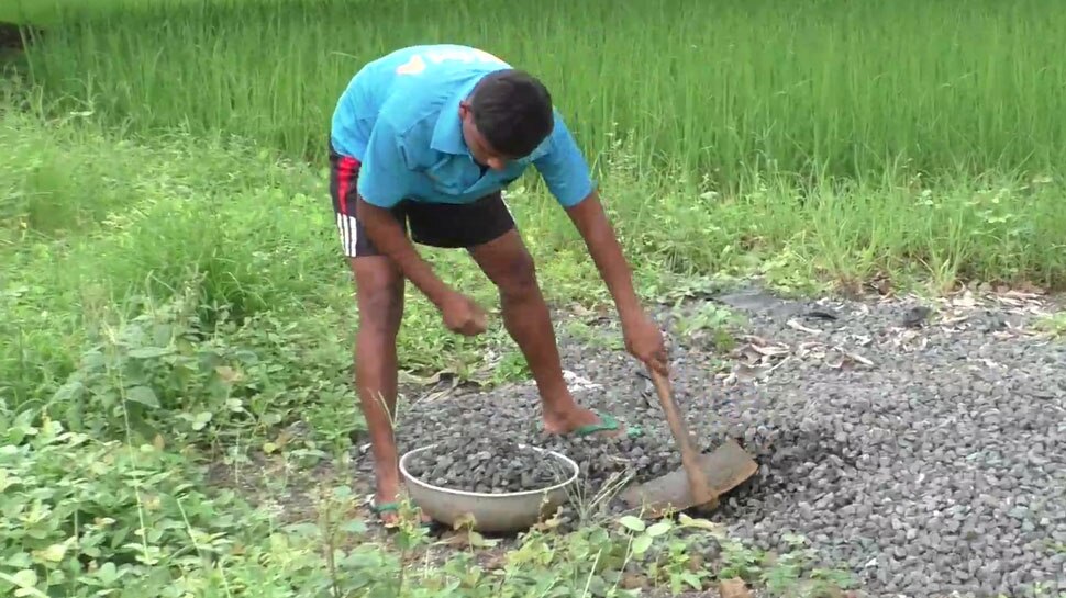 भारत के लिए वर्ल्ड कप जीत चुका है ये खिलाड़ी, पेट पालने के लिए बन गया दिहाड़ी मजदूर