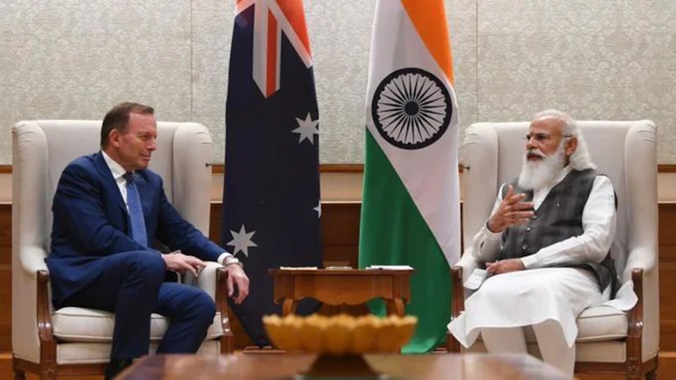 Former Australian PM Tony Abbott says answer to almost every question about  China is India | रिश्तों में घुलती मिठास: Former Australian PM ने कहा-  'China के बारे में उठते हर सवाल