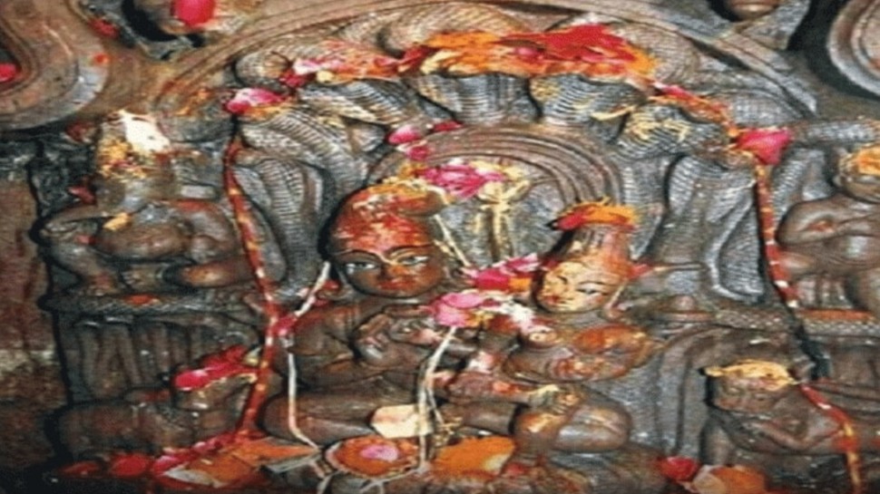 Nag panchami 2021 ujjain lord nagachandreshwar temple door opened ...