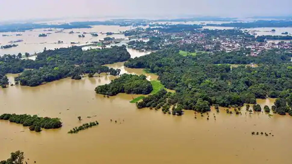 Flood से UP-Bihar में त्राहिमाम, Budaun से Buxar तक विकराल रूप; उफान पर हैं ये नदियां