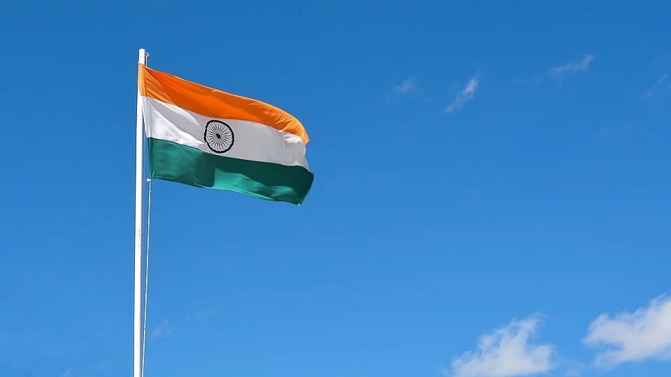 national flag story know current tiranga became national flag of india  national flag history independence day 2021 tricolour history pcup |  Independence Day 2021: 6 बार बदल चुका है भारत का झंडा,