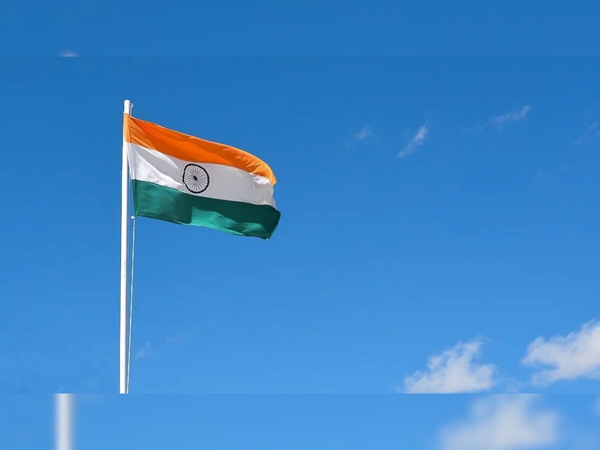  Independence Day 2021: 6 बार बदल चुका है भारत का झंडा, यहां जानें पहले से कितना बदल गया अपना 'तिरंगा'