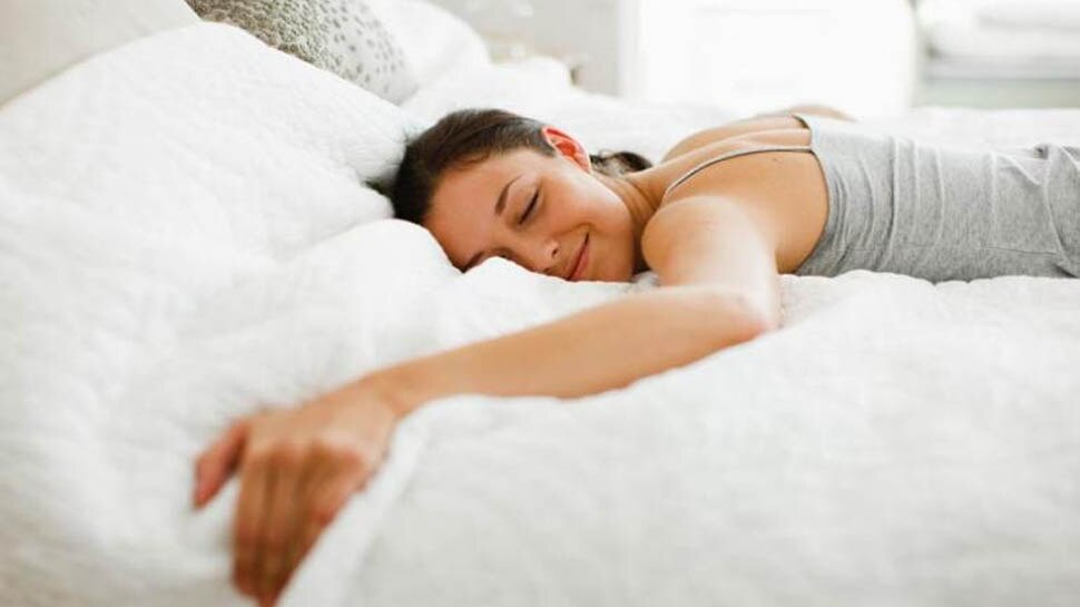 Sleep Effect on Skin sleeping pattern and positions skin problems
