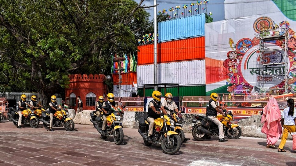 Independence Day 2021: स्वतंत्रता दिवस पर देश में सुरक्षा चाक-चौबंद, संवेदनशील इलाकों में कमांडोज तैनात