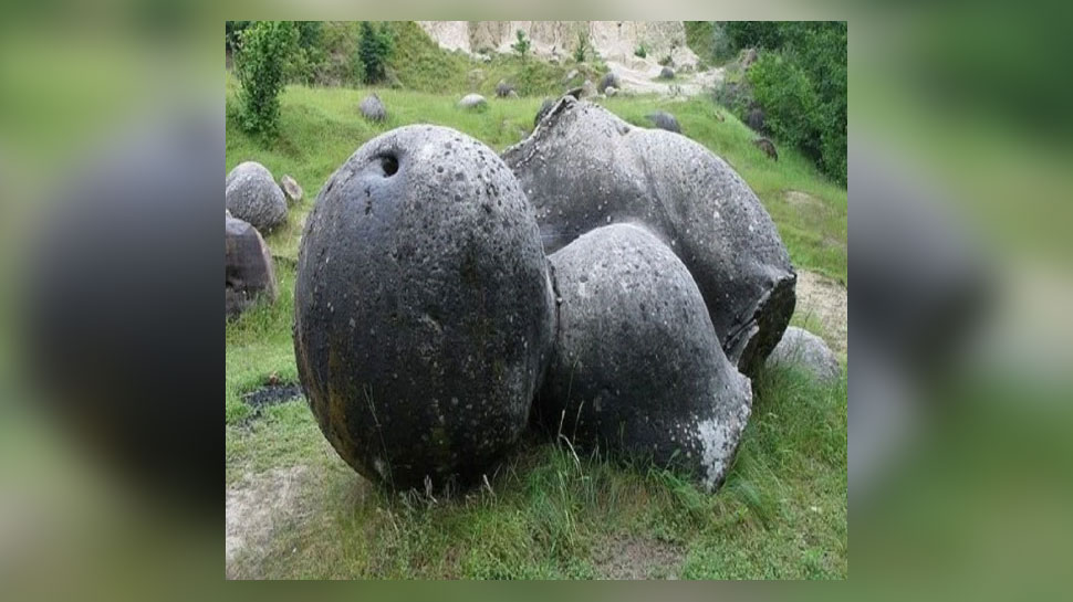 Romania water and stones