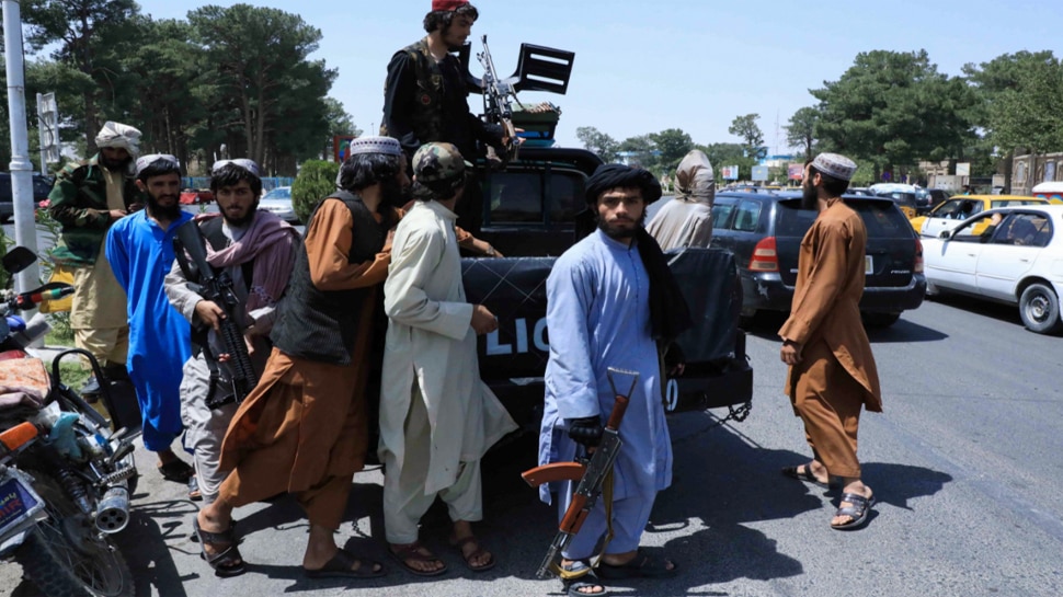 Taliban fighters enter Kabul