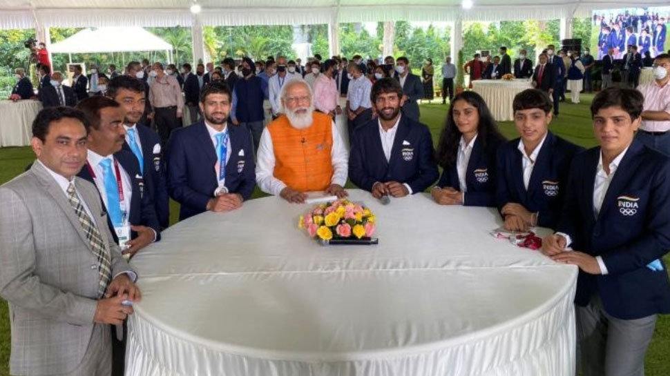 Narendra Modi wrestling team