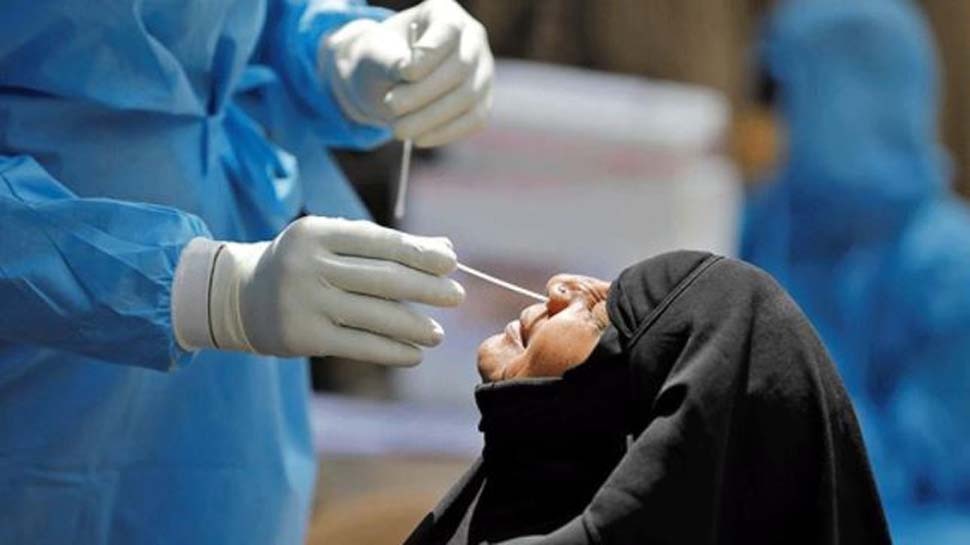 India Coronavirus Updates: देश में 25 हज़ार नए मरीज़, 437 की मौत