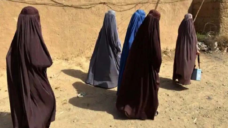 महिलाओं को लेकर तालिबान का U-Turn, हुकूमत में शामिल होने की गुज़ारिश, आम माफी का ऐलान