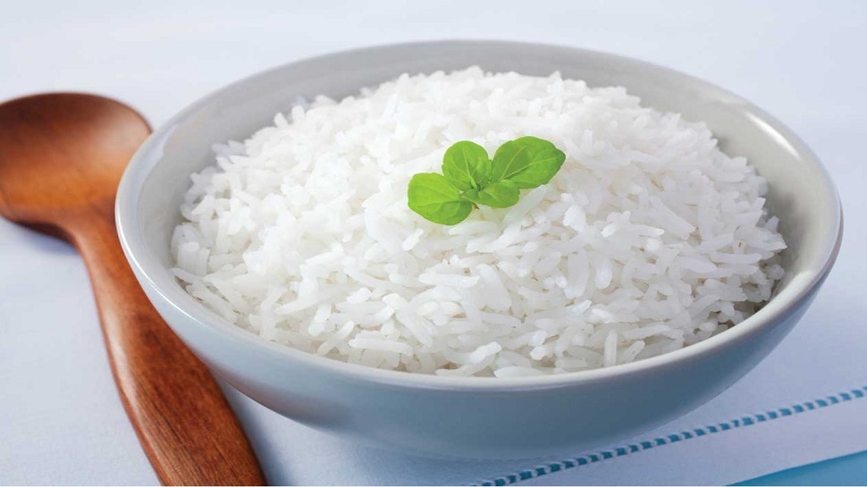 Expert Advice: दोपहर में चावल खाने के बाद क्यों आती है तेज नींद और सुस्ती, जानें असरदार उपाय