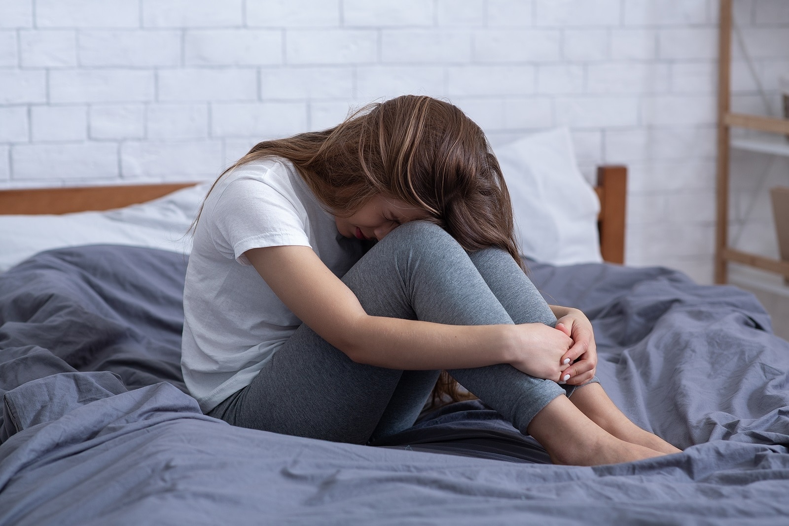 Depression in Women: पुरुषों से ज्यादा महिलाएं हो सकती हैं डिप्रेशन की शिकार, जानें कारण और लक्षण
