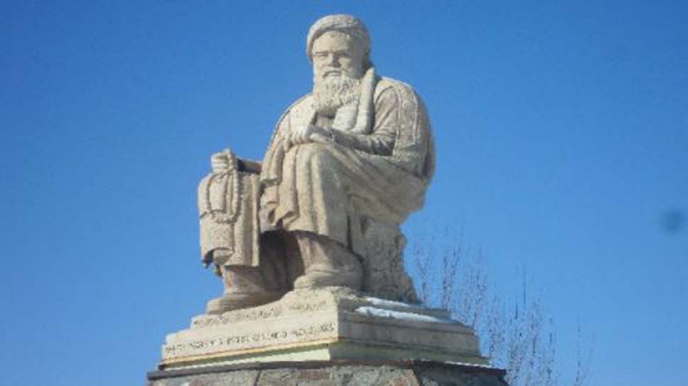 अब्दुल अली मजारी की प्रतिमा, File Photo अब्दुल अली मजारी की प्रतिमा, File Photo