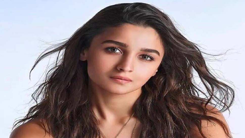 Alia Bhatt gives 'boss lady vibes' in BTS video from her first photoshoot  as Gucci brand ambassador - Entertainment - Dunya News