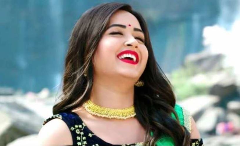 Bhojpuri Actress काजल राघवानी ने दिखाया 15 दिन की बच्ची का चेहरा, फैंस ने पूछा पिता का नाम
