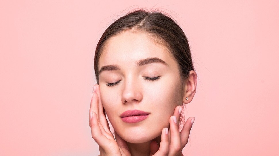 skin care tips: यह 4 स्किन Toner चेहरे का ग्लो लाएंगे वापस, चमक उठेगी आपकी स्किन