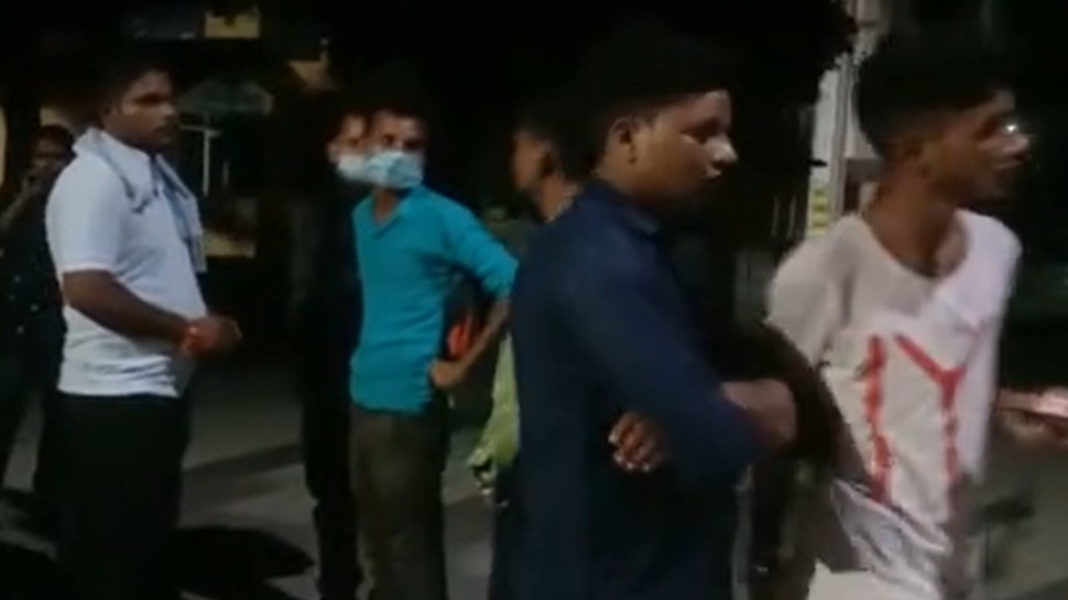 बिजनौर: भाई को राखी बांधकर लौट रही बहन और दो बच्चों की सड़क हादसे में मौत, पति घायल बिजनौर: भाई को राखी बांधकर लौट रही बहन और दो बच्चों की सड़क हादसे में मौत, पति घायल