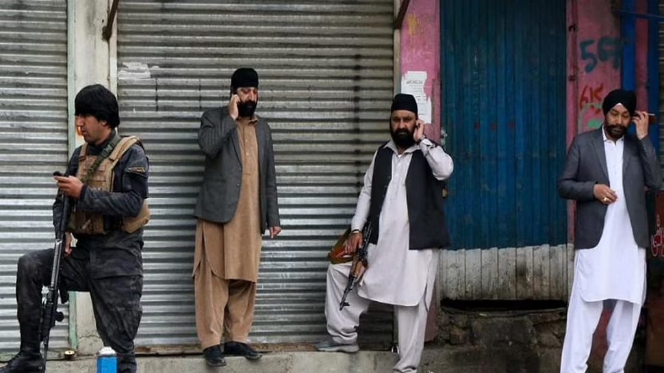 Kabul के Gurudwara में फंसे हैं 260 से अधिक Afghan Sikhs, सुरक्षित निकलने के लिए लगाई मदद की गुहार