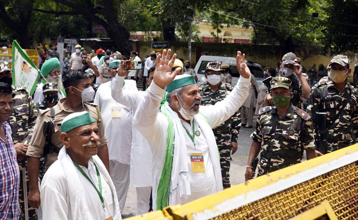 किसान आंदोलन पर Supreme Court की टिप्‍पणी- 'विरोध का अधिकार, लेकिन ट्रैफिक नहीं रोक सकते'