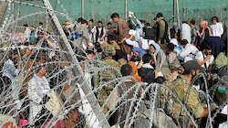 Kabul हवाई अड्डे पर हो सकता है हमला, ब्रिटेन, ऑस्ट्रेलिया ने नागरिकों से की यह अपील