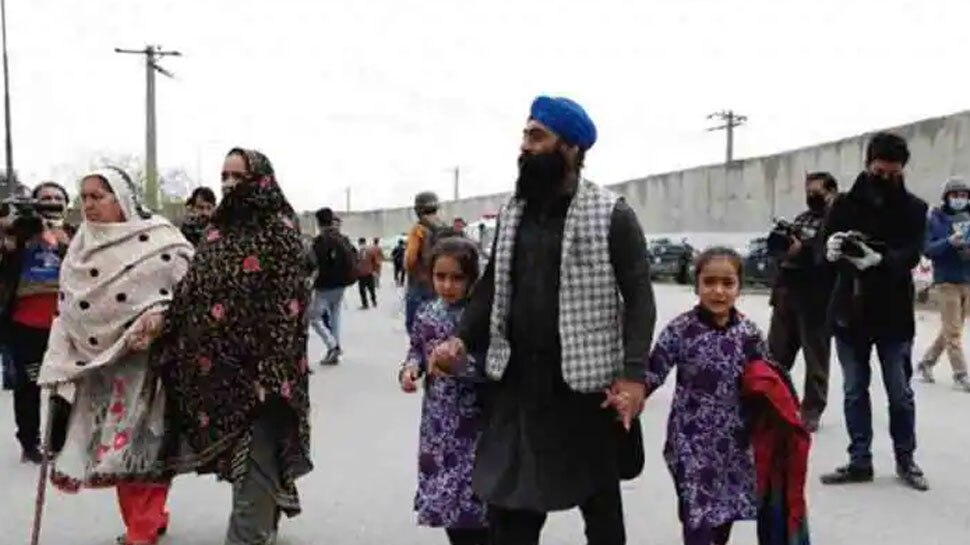 Taliban आतंकियों ने 140 Afghan सिखों को भारत आने से रोका, गुरु तेग बहादुर की 400वीं जयंती में होना था शामिल