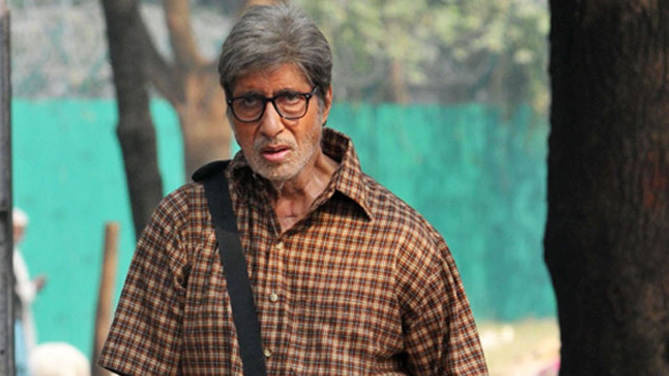 Amitabh Bachchan को अपने घर में करना पड़ रहा इस परेशानी का सामना, जानिए क्या है तकलीफ