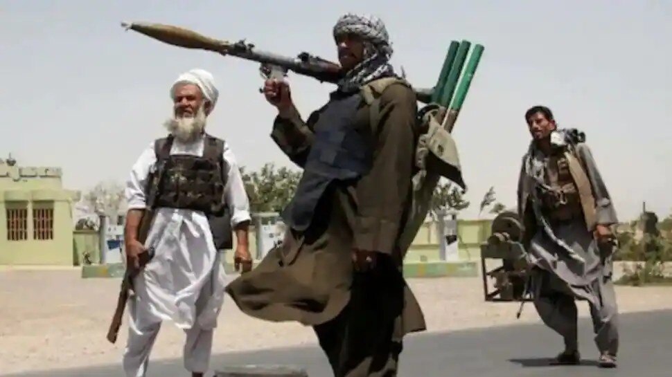 Taliban का नया फरमान, हफ्ते भर में वापस करने होंगे सरकारी वाहन और हथियार