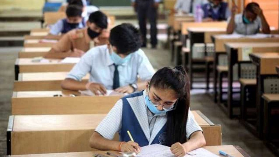 CBSE 10th and 12th board exams will be based on MCQs, know full details | इस बार हर हाल में होंगे एग्जाम, कोरोना भी नहीं बिगाड़ पाएगा गेम! ऐसी है CBSE की तैयारी - Vimarsana News