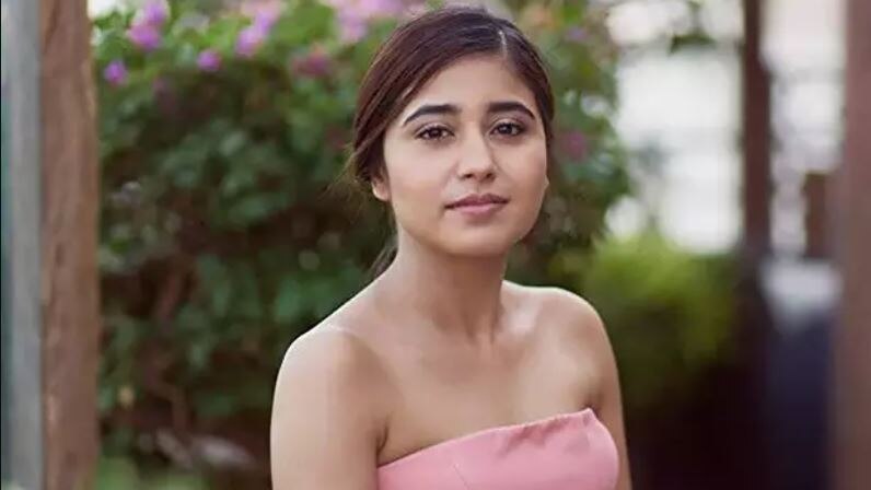 Shweta Tripathi sings projects because of stories | श्वेता त्रिपाठी इस वजह से साइन करती हैं कोई भी प्रोजेक्ट, किरदारों पर कही ये बात - Vimarsana News