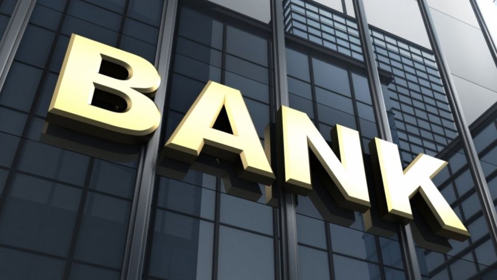 PNB ग्राहकों को तगड़ा झटका! बैंक ने घटाईं सेविंग अकाउंट्स पर ब्याज दरें, 1 सितंबर से लागू होगा नियम
