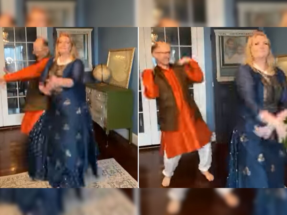 विदेशी कपल ने देसी अंदाज में मनाई शादी की 50वीं सालगिरह, 'छम्मक-छल्लों' पर ऐसे मटकाई कमर - देखें Video