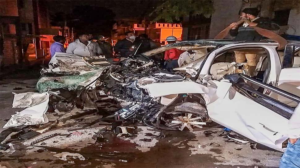 बेंगलुरु कार हादसे में द्रमुक MLA के एकलौते बेटे समेत 7 लोगों की मौत